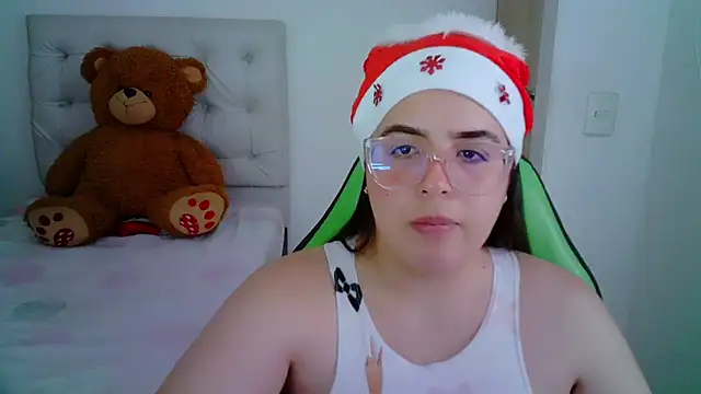 Snapshot of _alicia_z chatting on December 28, 8:36 pm alicia z online show from December 28, 8:36 pm