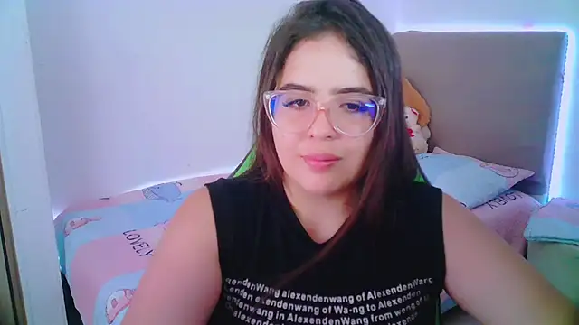 Snapshot of _alicia_z chatting on January 27, 5:58 pm alicia z online show from January 27, 5:58 pm