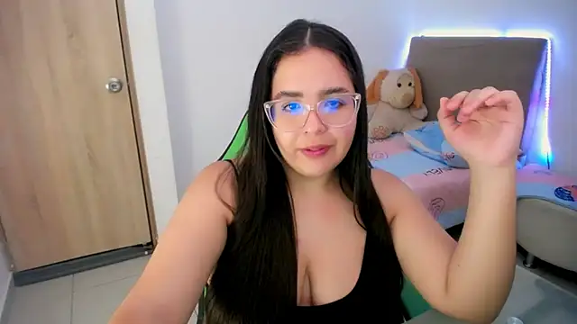 Snapshot of _alicia_z chatting on March 22, 9:42 pm alicia z online show from March 22, 9:42 pm