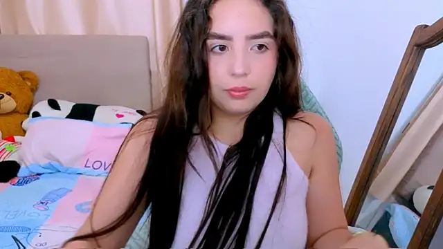 Snapshot of _alicia_z chatting on February 10, 4:27 am alicia z online show from February 10, 4:27 am