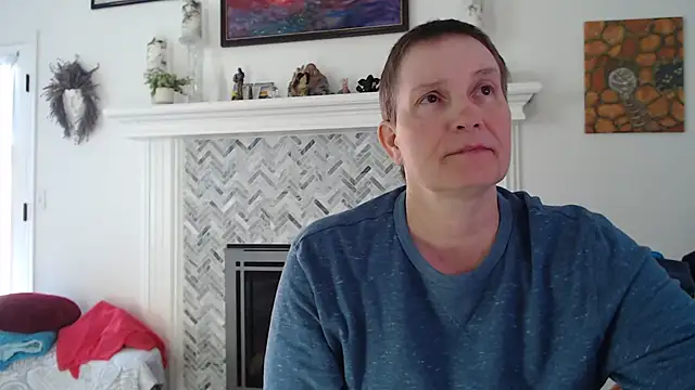 AuroraWillows online show from April 4, 4:26 pm