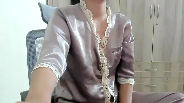 Snapshot of Beauty_Asian_Tina chatting on February 14, 2:54 pm Beauty Asian Tina online show from February 14, 2:54 pm