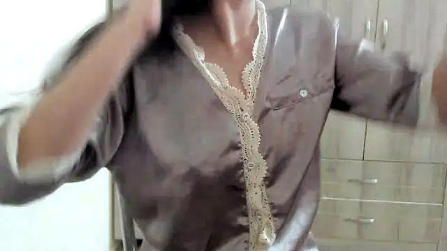 Snapshot of Beauty_Asian_Tina chatting on March 8, 9:29 pm Beauty Asian Tina online show from March 8, 9:29 pm