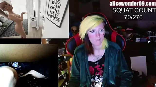 Snapshot of alicewonder09 chatting on January 16, 6:25 am alicewonder09 online show from January 16, 6:25 am