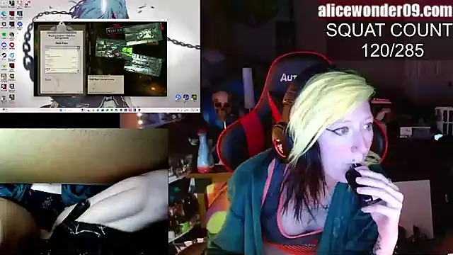 Snapshot of alicewonder09 chatting on January 17, 10:33 am alicewonder09 online show from January 17, 10:33 am