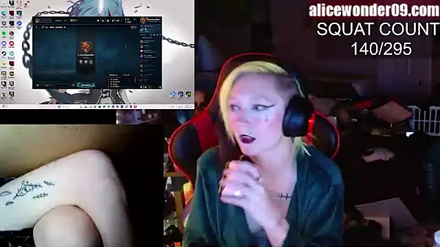 Snapshot of alicewonder09 chatting on January 19, 5:15 am alicewonder09 online show from January 19, 5:15 am
