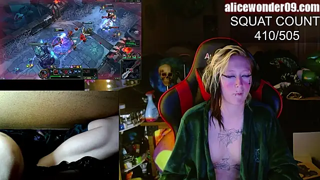 Snapshot of alicewonder09 chatting on January 25, 4:13 am alicewonder09 online show from January 25, 4:13 am