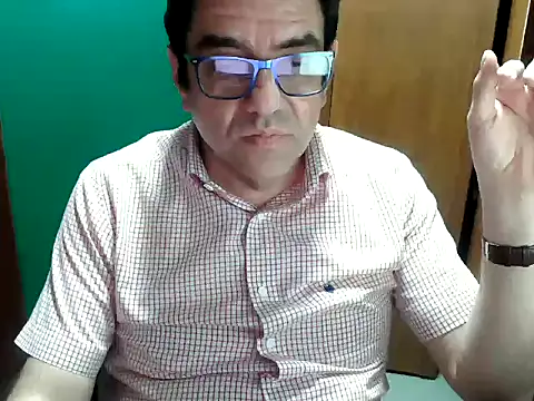 FernandoReuterG online show from October 20, 1:28 am