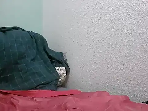 Snapshot of turnsen4y chatting on February 14, 10:25 pm turnsen4y online show from February 14, 10:25 pm