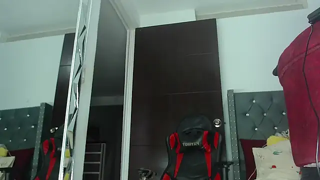 Snapshot of party_aass chatting on September 11, 9:26 pm party aass online show from September 11, 9:26 pm