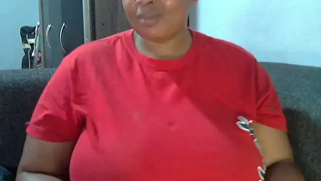 Snapshot of Sexy-queen99xx chatting on May 12, 7:49 am Sexy-queen99xx online show from May 12, 7:49 am