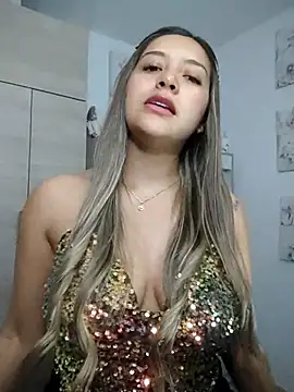 Snapshot of alana_69 chatting on April 28, 10:48 pm alana 69 online show from April 28, 10:48 pm