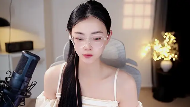 Ocean--Lili online show from July 12, 2:19 pm