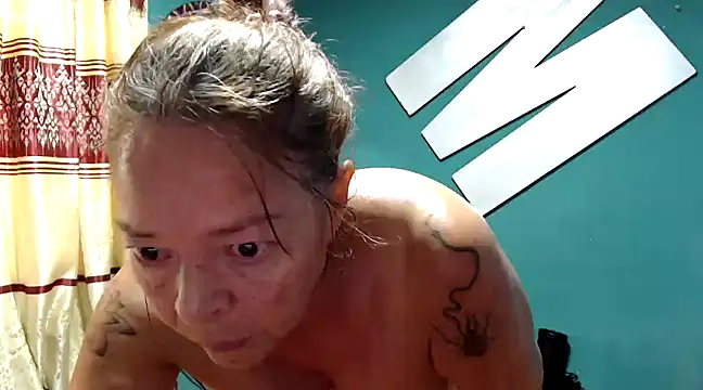 Snapshot of marinadenoche chatting on January 9, 2:40 pm marinadenoche online show from January 9, 2:40 pm