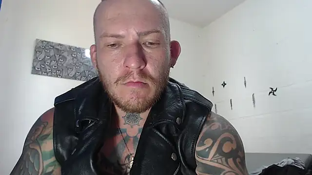 stripnolimits online show from March 10, 9:18 pm