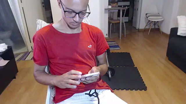 guachin hunk online show from November 20, 7:24 pm