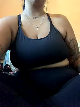 Snapshot of Madsion23 chatting on October 14, 8:37 am Madsion23 online show from October 14, 8:37 am