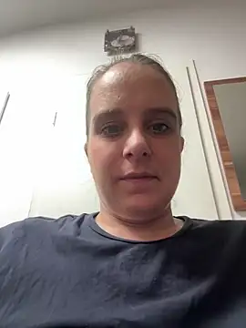 LadyChantale online show from April 14, 5:13 am