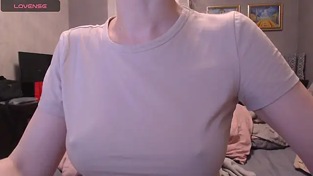 Snapshot of BlondieStar chatting on November 1, 7:49 pm BlondieStar online show from November 1, 7:49 pm