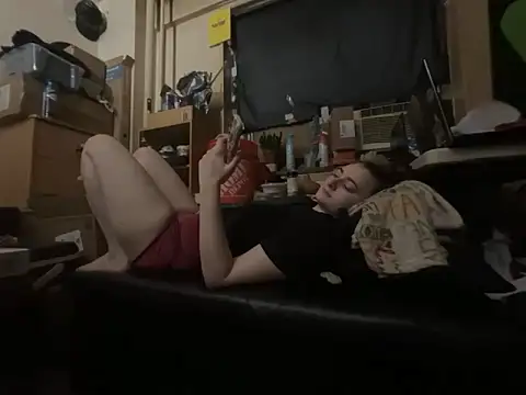 Snowbunnycake 131 online show from May 20, 9:37 am
