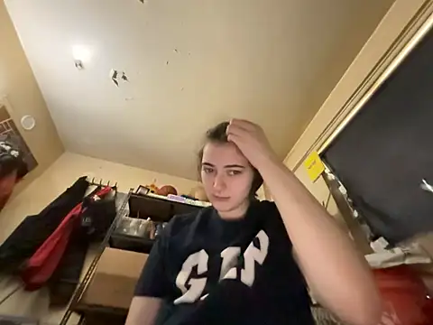 Snowbunnycake 131 online show from June 3, 4:12 pm