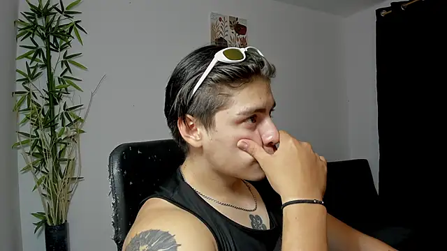 Giordano Russo online show from February 11, 3:29 am