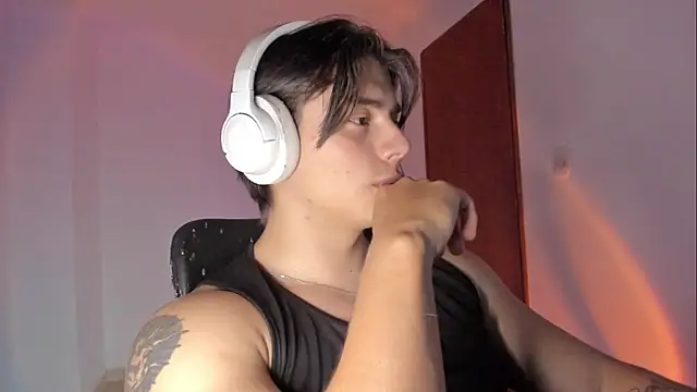 Giordano Russo online show from April 1, 2:45 am