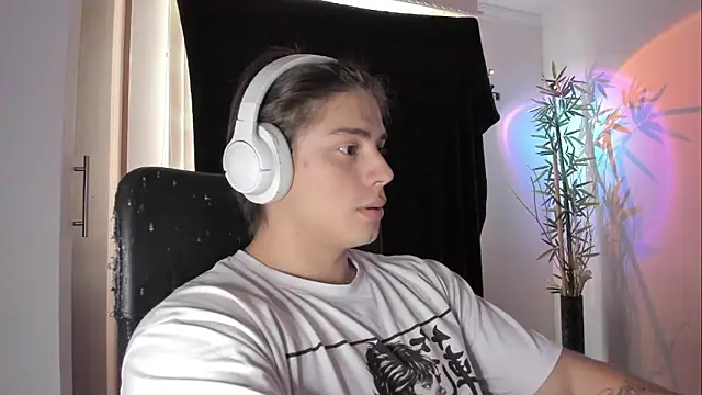 Giordano Russo online show from April 25, 7:33 pm