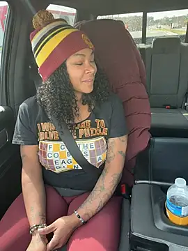 Snapshot of HaloRodeoLover2 chatting on March 19, 3:05 pm HaloRodeoLover2 online show from March 19, 3:05 pm