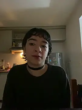 Snapshot of _Lunnaa_ chatting on May 2, 1:32 am Lunnaa online show from May 2, 1:32 am