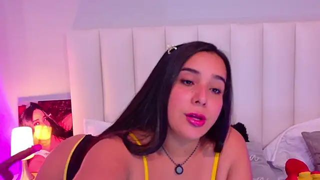 Snapshot of ValenScott1 chatting on May 15, 1:07 pm ValenScott1 online show from May 15, 1:07 pm