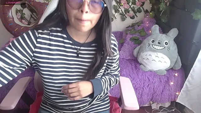 Snapshot of MidoriQuiinn chatting on January 17, 5:41 pm MidoriQuiinn online show from January 17, 5:41 pm