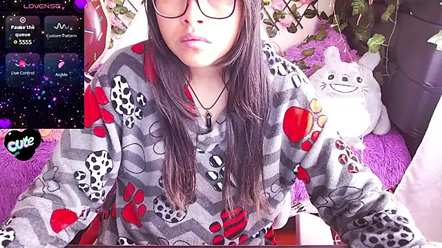 Snapshot of MidoriQuiinn chatting on February 1, 2:02 pm MidoriQuiinn online show from February 1, 2:02 pm