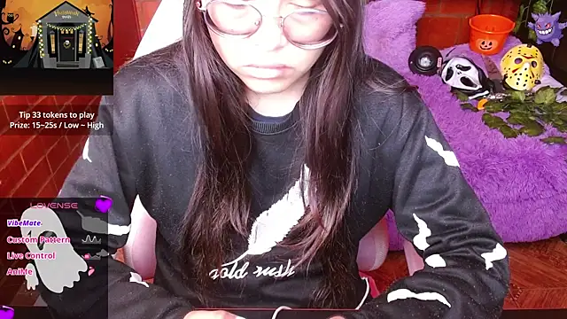 Snapshot of MidoriQuiinn chatting on October 6, 2:03 pm MidoriQuiinn online show from October 6, 2:03 pm