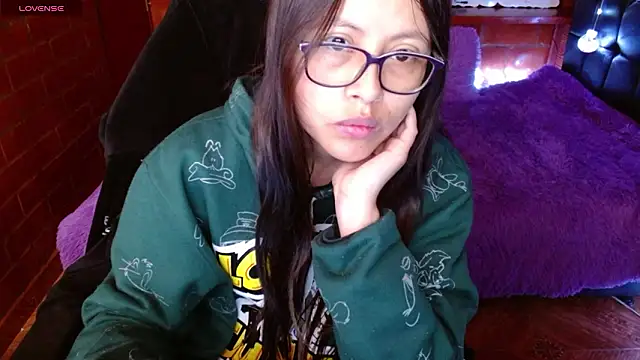 Snapshot of MidoriQuiinn chatting on February 24, 2:26 pm MidoriQuiinn online show from February 24, 2:26 pm