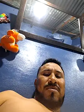 Snapshot of Eumanzor chatting on July 14, 3:44 am Eumanzor online show from July 14, 3:44 am