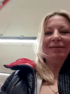 Arina smiles online show from February 2, 4:43 pm