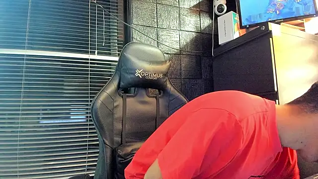 Snapshot of boy_bigcock24cm chatting on June 26, 9:30 pm boy bigcock24cm online show from June 26, 9:30 pm
