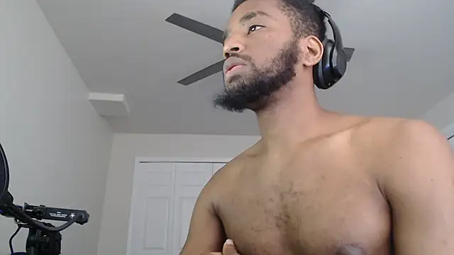 Snapshot of ChrisVacher chatting on September 26, 7:51 pm ChrisVacher online show from September 26, 7:51 pm