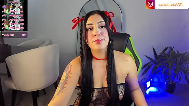 Snapshot of caroline23_x chatting on March 6, 7:47 am caroline23 x online show from March 6, 7:47 am