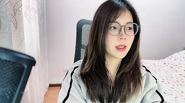 Butterfly--- online show from December 8, 8:41 am