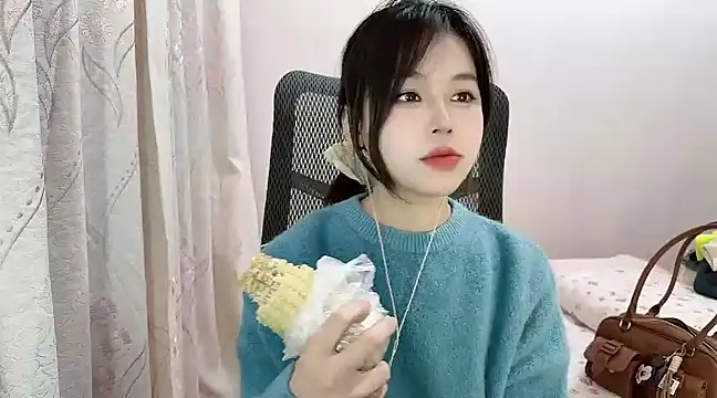 Butterfly--- online show from December 14, 11:39 am