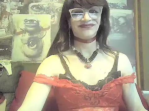 Snapshot of TheBlackWtch chatting on May 22, 10:59 pm TheBlackWtch online show from May 22, 10:59 pm