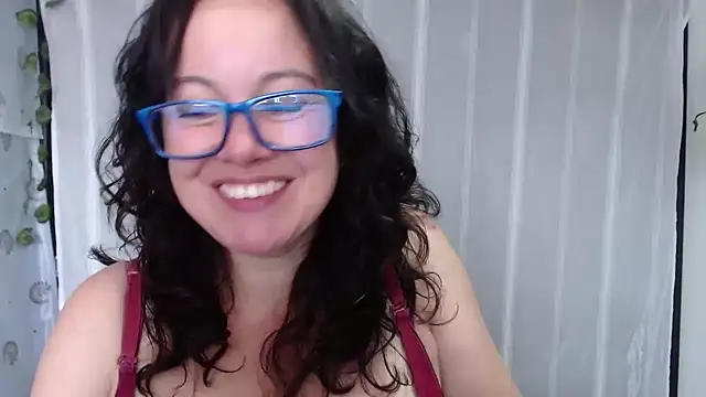 Snapshot of Sonialorens_ chatting on January 21, 6:12 pm Sonialorens  online show from January 21, 6:12 pm