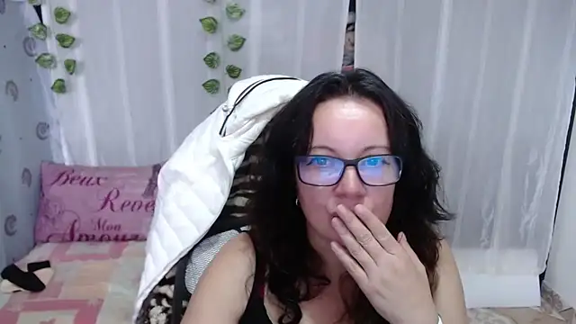Snapshot of Sonialorens_ chatting on January 28, 4:19 pm Sonialorens  online show from January 28, 4:19 pm
