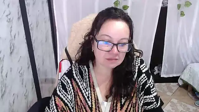 Snapshot of Sonialorens_ chatting on March 8, 2:19 pm Sonialorens  online show from March 8, 2:19 pm