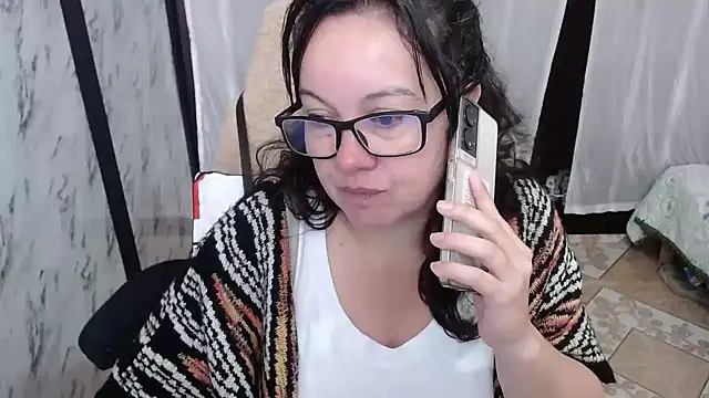 Snapshot of Sonialorens_ chatting on March 8, 5:22 pm Sonialorens  online show from March 8, 5:22 pm