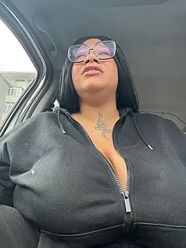 IamSashaLuv online show from December 18, 10:54 am