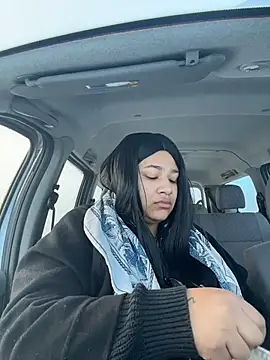 IamSashaLuv online show from January 6, 7:56 am