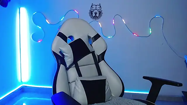 sebastian horny online show from December 2, 10:38 pm